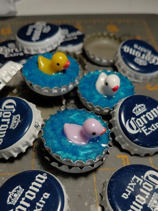 Hand Crafted Other - (3) Ducks in a Pool Magnets
